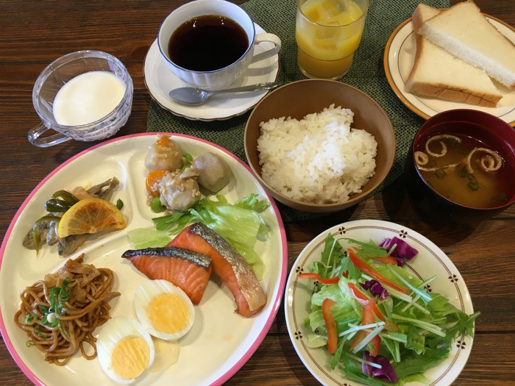 朝食バイキング盛り付け一例写真３０％